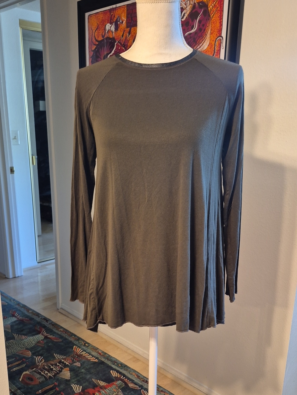 Zara Collection B Forest Green Ling Sleeve Stretchy Flowy Top